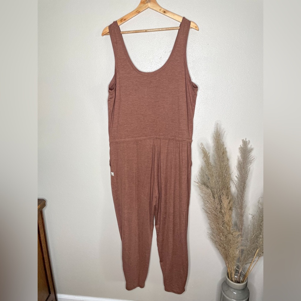 Vuori | Like New Lux Harem Jumpsuit in Terracotta Heather, Size Large - Picture 4 of 8